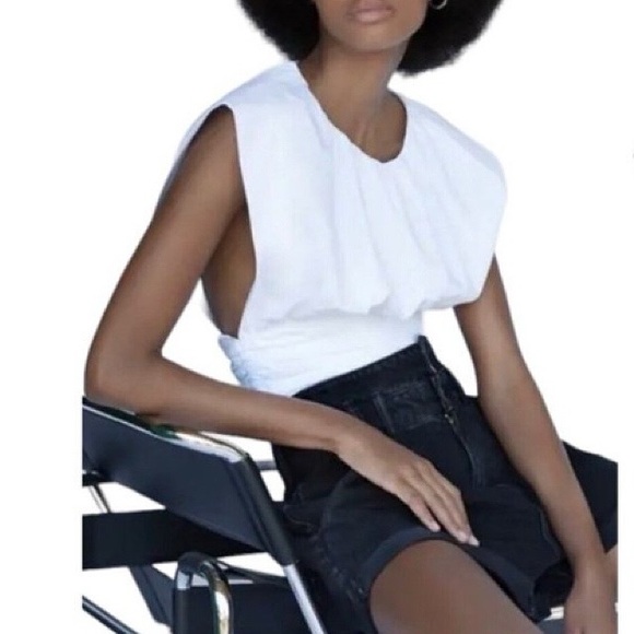 🐚 ZARA WHITE RUCHED CROP TOP! - Picture 6 of 16